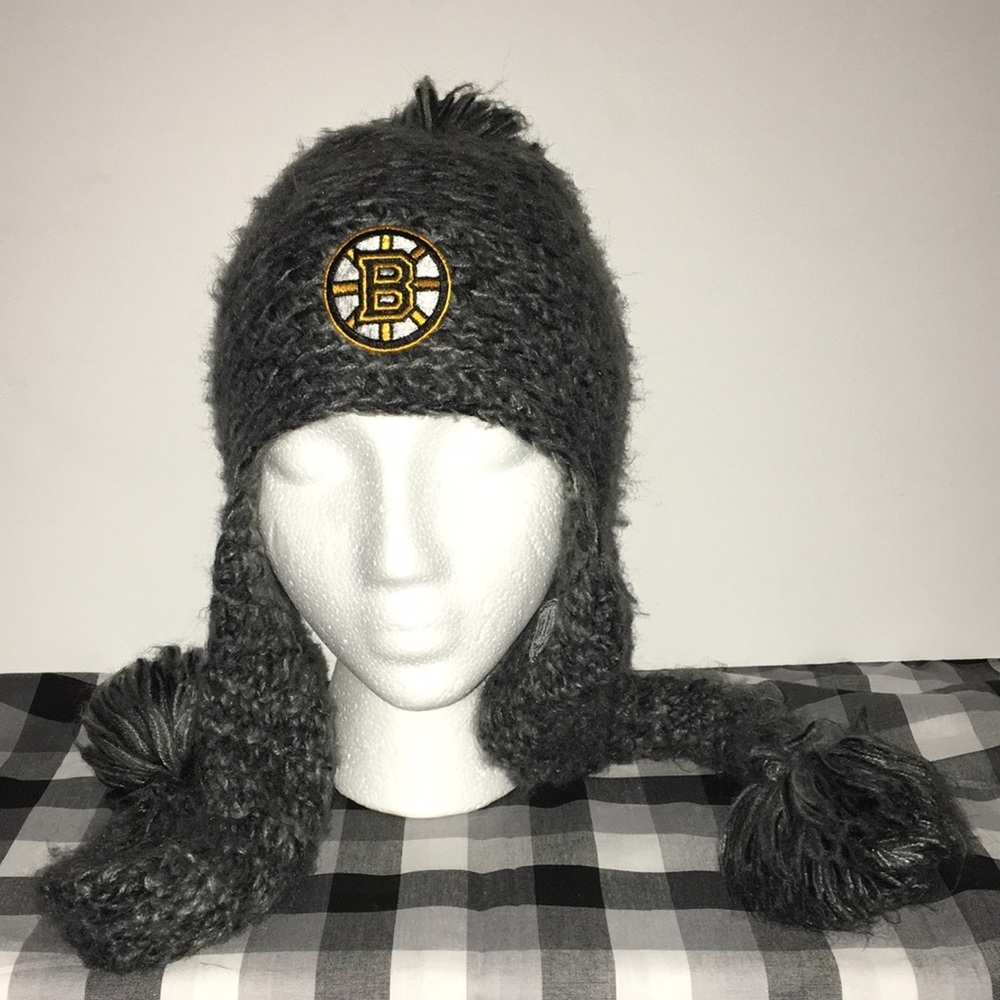 Bruins knit cap with ear flaps EUC
